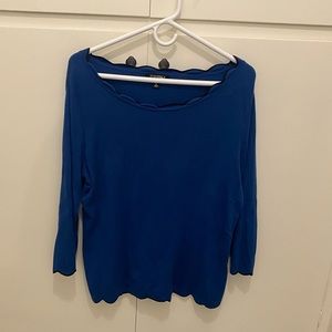 Roz & Ali Navy blue blouse with scallop neckline and trim